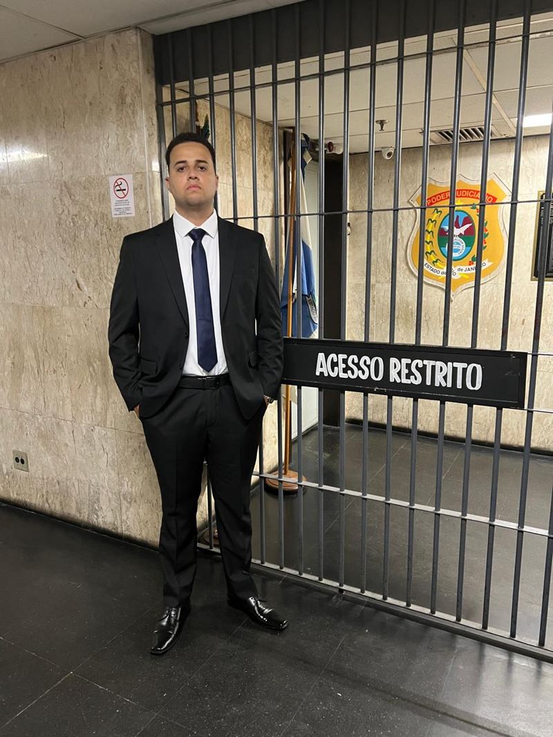 Dr. Rodrigo Marques em acompanhamento em unidade policial